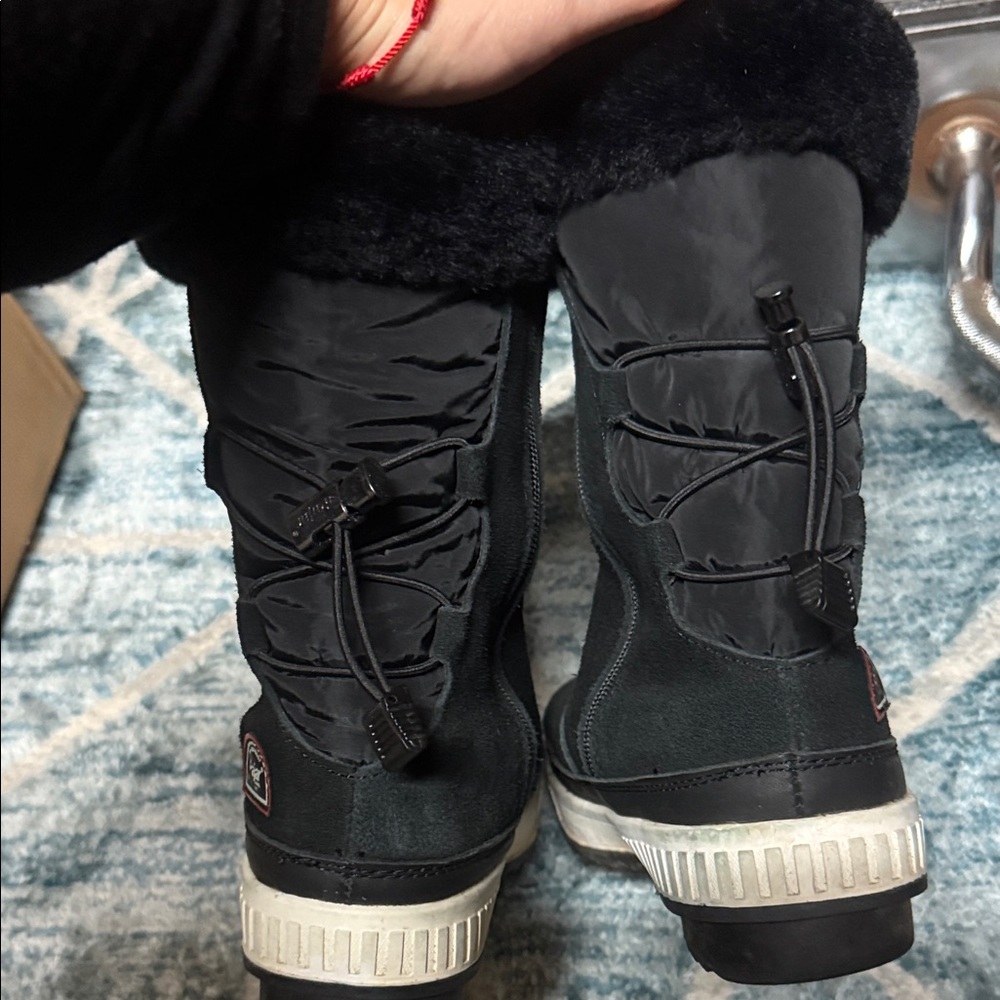 Pajar Black Winter Boots with Fur Trim size 8-8.5 - Picture 2 of 5